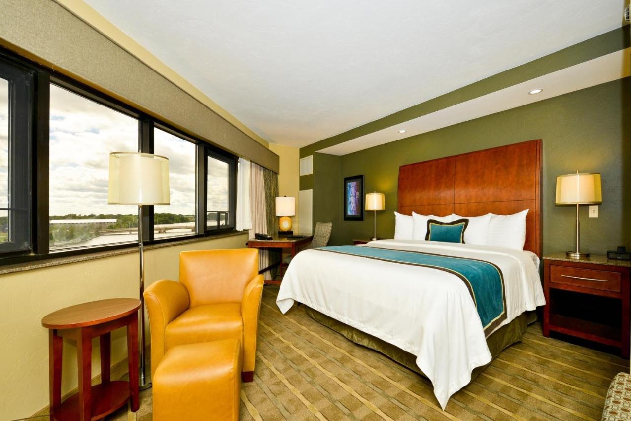 Best Western Premier Waterfront Hotel&Convention Center Oshkosh Exterior foto